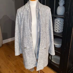 VICI 🛍 Gray pocketed lightweight coat by Ellison